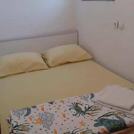 Apartment Dijana *